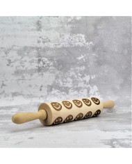 Valček na cesto drevený 38cm s gravírovaným vzorom smajlíkov