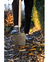 Rýľ Gardex 1250 g, kovaný, špicatý, drevená násada D