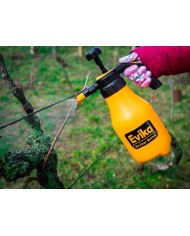 Postrekovač Evika AG10, 1.0 lit, ručný