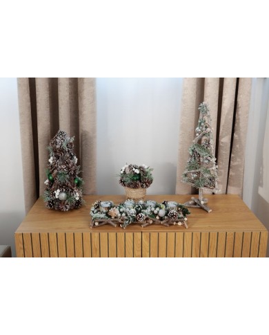 Stromček MagicHome Vianoce, prírodný, so zelenými guľami, 47 cm