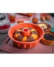 Forma MagicHome, na pečenie, na bábovku, silikón, červená, 23x8,5 cm